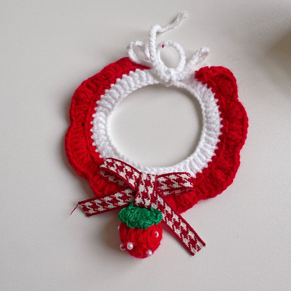 Knitted Pet Collars & Bibs for Cats and Dogs - Classic Strawberry