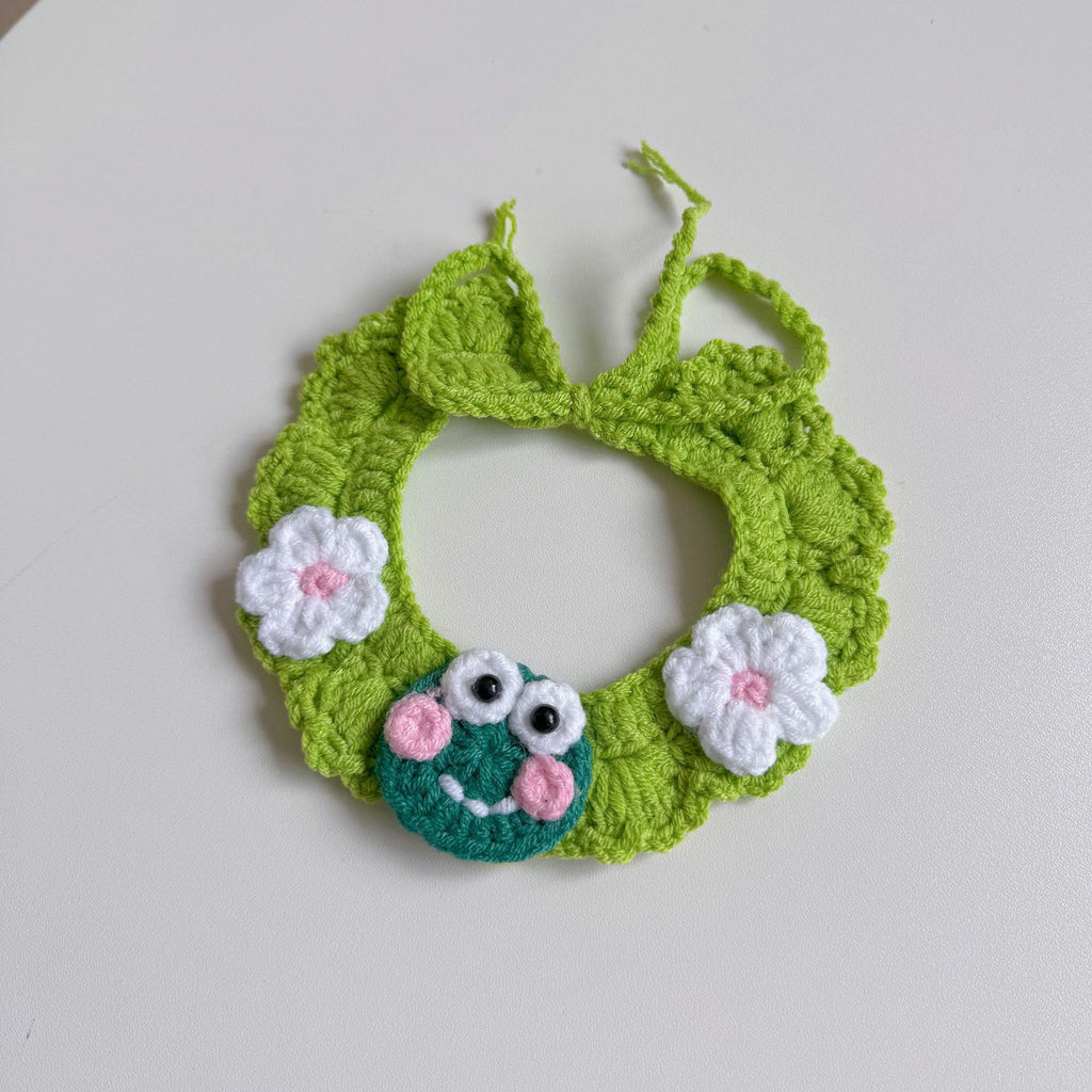 Knitted Pet Collars & Bibs for Cats and Dogs - Red-Cheek Frog