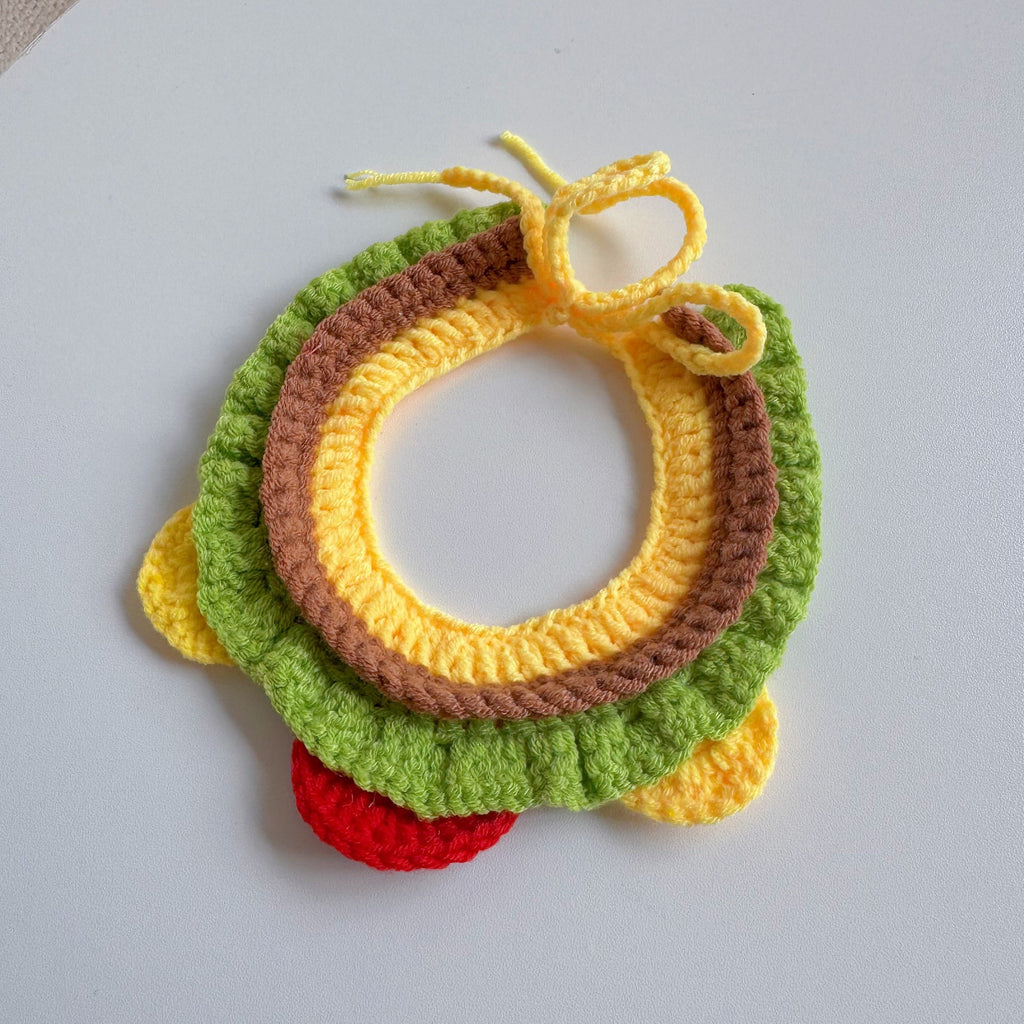 Knitted Pet Collars & Bibs for Cats and Dogs - Hamburger