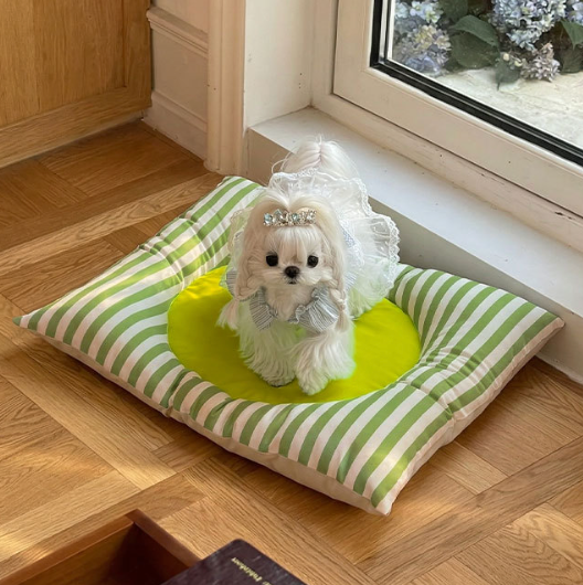 Washable Heritage Striped All-Season Pet Bed Mat & Sofa Protector