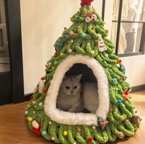 Christmas Tree Cat Bed | Handwoven Enclosed Pet Cave